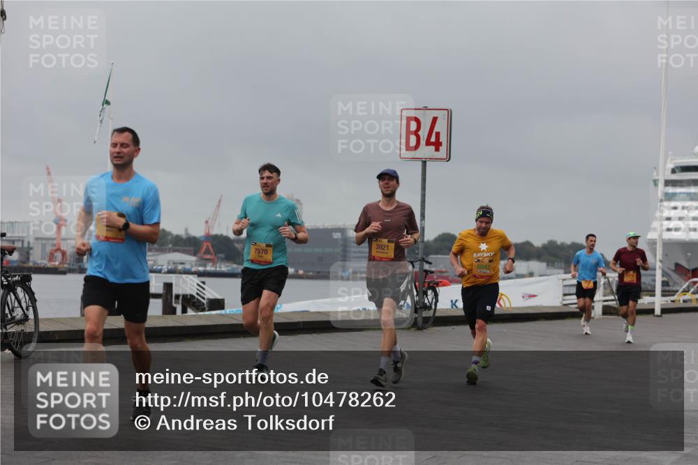 13.09.2026 - Kiel Lauf Andreas Tolksdorf http://msf.ph/oto/10478262 13.09.2026 11:51:32 Kiellinie 4 meine-sportfotos.de