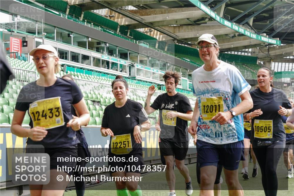 13.09.2026 - 21. swb-Marathon Bremen Michael Burmester http://msf.ph/oto/10478357 13.09.2026 10:40:23 Laufen im Stadion 10135, 10138, 10139, 10155, 10156, 10169, 10204, 10213, 10217, 10229, 10234, 10238, 10279, 10280, 10299, 10313, 10314, 10321, 10354, 10360, 10363, 10364, 10378, 10386, 10404, 10406, 10417, 10419, 10424, 10435, 10455, 10457, 10469, 10483, 10484, 10493, 10501, 10505, 10510, 10511, 10545, 10556, 10570, 10576, 10580, 10582, 10586, 10599, 10609, 10611, 10616, 10619, 10653, 10660, 10662, 10664, 10686, 10694, 10696, 10706, 10712, 10737, 10743, 10751, 10766, 10768 meine-sportfotos.de
