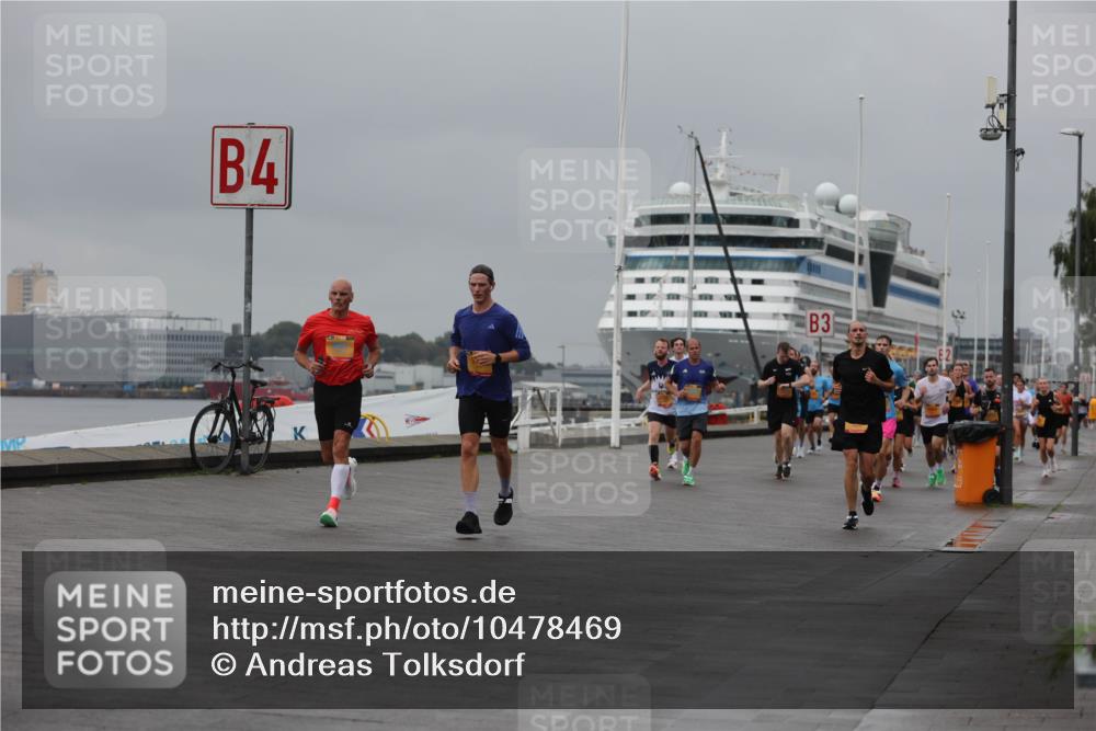 13.09.2026 - Kiel Lauf Andreas Tolksdorf http://msf.ph/oto/10478469 13.09.2026 11:51:49 Kiellinie 4, 3 meine-sportfotos.de