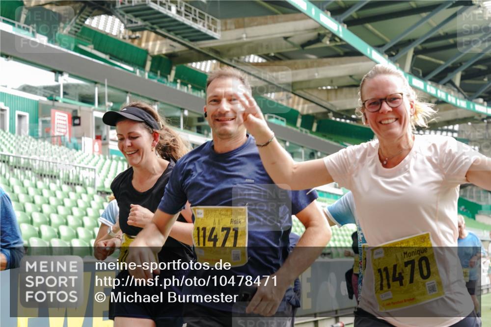 13.09.2026 - 21. swb-Marathon Bremen Michael Burmester http://msf.ph/oto/10478471 13.09.2026 10:40:26 Laufen im Stadion 10135, 10138, 10139, 10155, 10156, 10169, 10204, 10213, 10217, 10229, 10234, 10279, 10280, 10299, 10313, 10314, 10321, 10354, 10360, 10363, 10364, 10378, 10386, 10404, 10406, 10417, 10419, 10424, 10435, 10455, 10483, 10484, 10493, 10501, 10505, 10510, 10511, 10545, 10556, 10570, 10576, 10580, 10582, 10586, 10599, 10609, 10611, 10616, 10619, 10644, 10653, 10660, 10662, 10664, 10686, 10694, 10696, 10706, 10712, 10737, 10743, 10751, 10766, 10768 meine-sportfotos.de