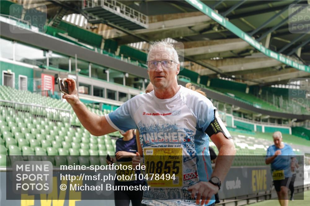 13.09.2026 - 21. swb-Marathon Bremen Michael Burmester http://msf.ph/oto/10478494 13.09.2026 10:40:27 Laufen im Stadion 10135, 10138, 10139, 10155, 10156, 10169, 10204, 10213, 10217, 10229, 10234, 10279, 10280, 10299, 10313, 10314, 10321, 10354, 10363, 10364, 10378, 10386, 10399, 10404, 10406, 10417, 10419, 10424, 10435, 10455, 10483, 10484, 10493, 10501, 10505, 10510, 10511, 10527, 10545, 10556, 10570, 10576, 10580, 10582, 10586, 10599, 10609, 10611, 10616, 10619, 10644, 10653, 10660, 10662, 10664, 10686, 10694, 10696, 10706, 10712, 10737, 10743, 10751, 10766, 10768 meine-sportfotos.de