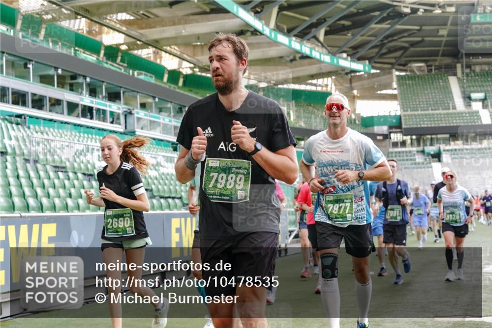 13.09.2026 - 21. swb-Marathon Bremen Michael Burmester http://msf.ph/oto/10478535 13.09.2026 13:17:59 Laufen im Stadion 134, 267, 271, 311, 404, 449, 486, 546, 588, 732, 753, 837, 921, 990, 1057, 1424, 1425, 1431, 1790, 1813, 1825, 1844, 1868, 1987, 2056, 2067, 2096, 2123, 2137, 2259, 2294, 2357, 2358, 2381, 2389, 2419, 2453, 2532, 2550, 2562, 2586, 2601, 2614, 2647, 2655, 2797, 2821, 2849, 2857, 2879, 2880, 2893, 2984, 2996, 2999, 3096, 3100, 3104, 3146, 3180, 3195, 3210, 3213, 3314, 3337, 3366, 3421, 3431, 3476, 3479, 3501, 3506, 3537, 3548, 3619, 3633, 3654, 3740, 3879, 4478 meine-sportfotos.de