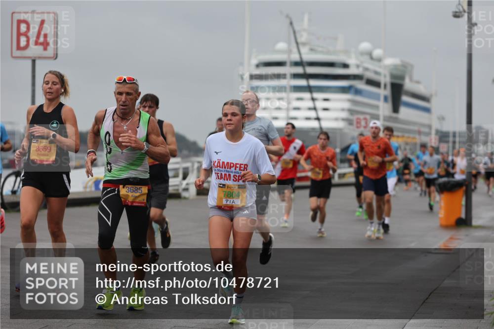 13.09.2026 - Kiel Lauf Andreas Tolksdorf http://msf.ph/oto/10478721 13.09.2026 11:52:04 Kiellinie 4, 38, 8659, 3685, 38, 7804 meine-sportfotos.de