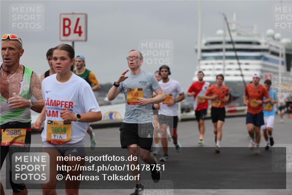 13.09.2026 - Kiel Lauf Andreas Tolksdorf http://msf.ph/oto/10478751 13.09.2026 11:52:06 Kiellinie 4, 3685, 1, 39, 7804, 630 meine-sportfotos.de