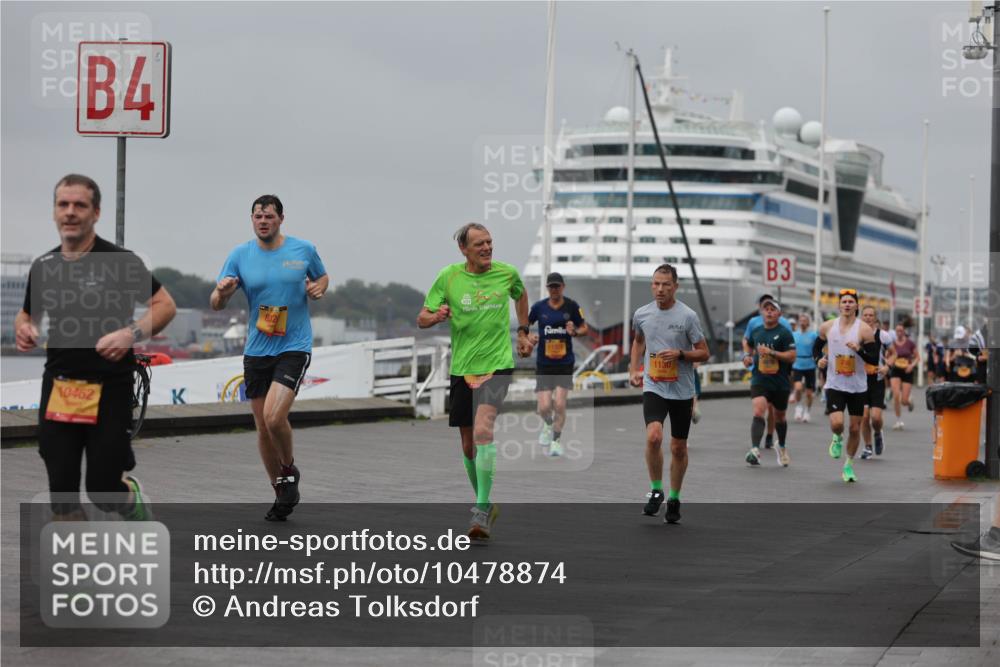 13.09.2026 - Kiel Lauf Andreas Tolksdorf http://msf.ph/oto/10478874 13.09.2026 11:52:12 Kiellinie 4, 10462, 802, 1130, 3 meine-sportfotos.de
