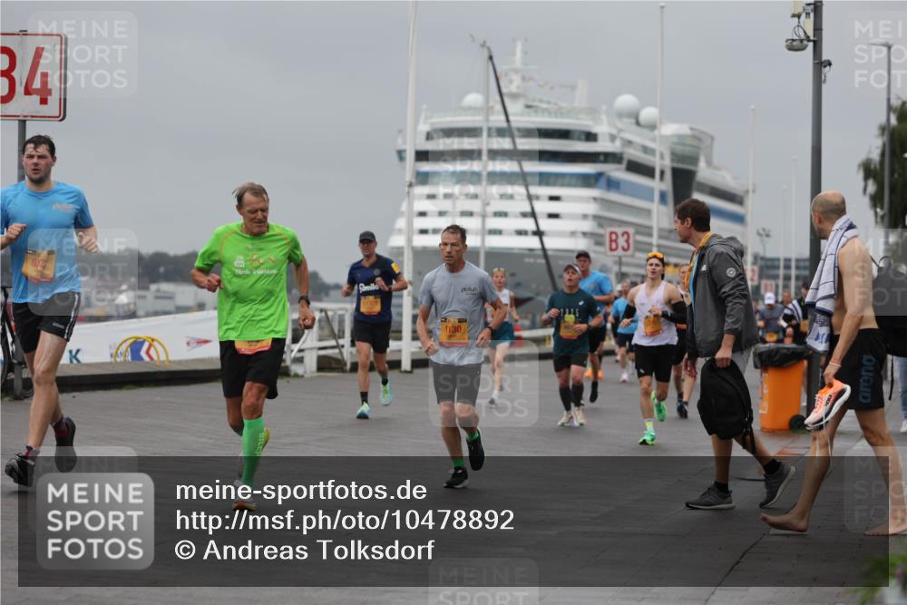 13.09.2026 - Kiel Lauf Andreas Tolksdorf http://msf.ph/oto/10478892 13.09.2026 11:52:13 Kiellinie 3 meine-sportfotos.de