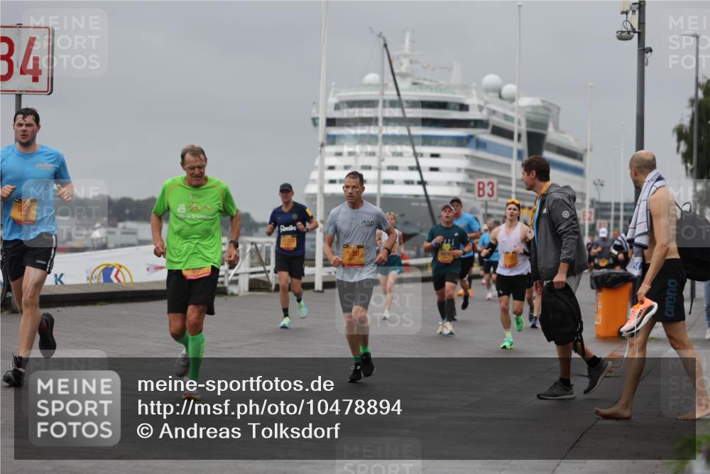 13.09.2026 - Kiel Lauf Andreas Tolksdorf http://msf.ph/oto/10478894 13.09.2026 11:52:13 Kiellinie 2, 34, 6, 83, 3 meine-sportfotos.de