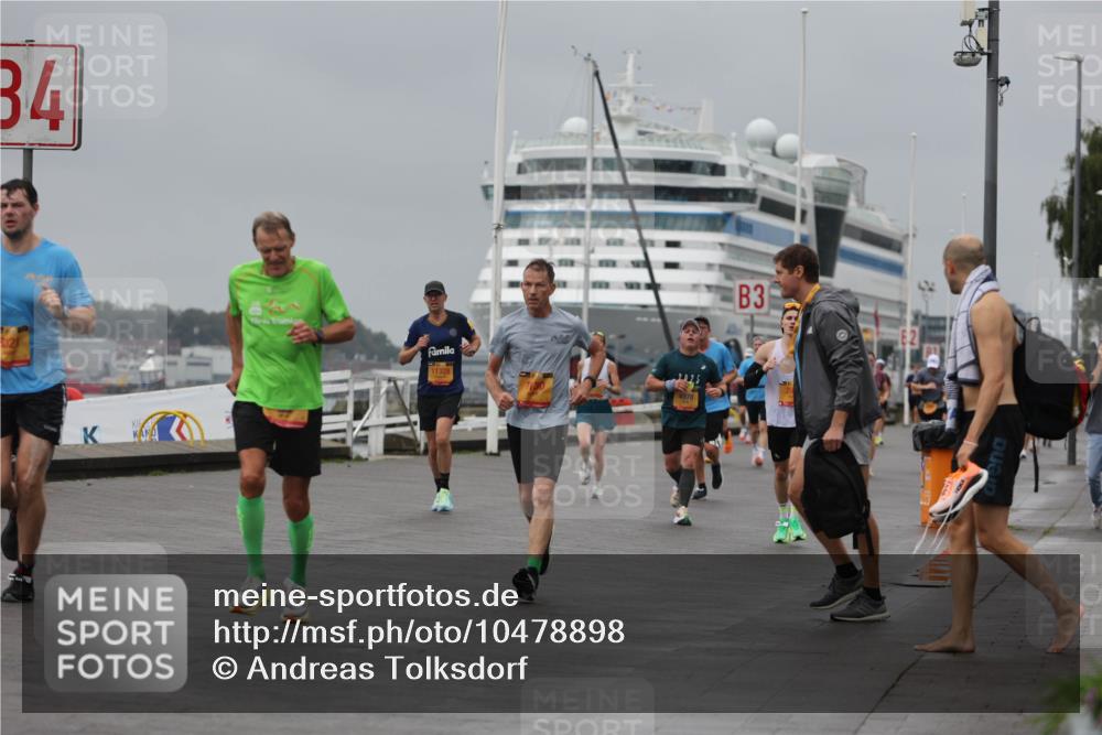 13.09.2026 - Kiel Lauf Andreas Tolksdorf http://msf.ph/oto/10478898 13.09.2026 11:52:13 Kiellinie 34, 11328, 2025, 3 meine-sportfotos.de