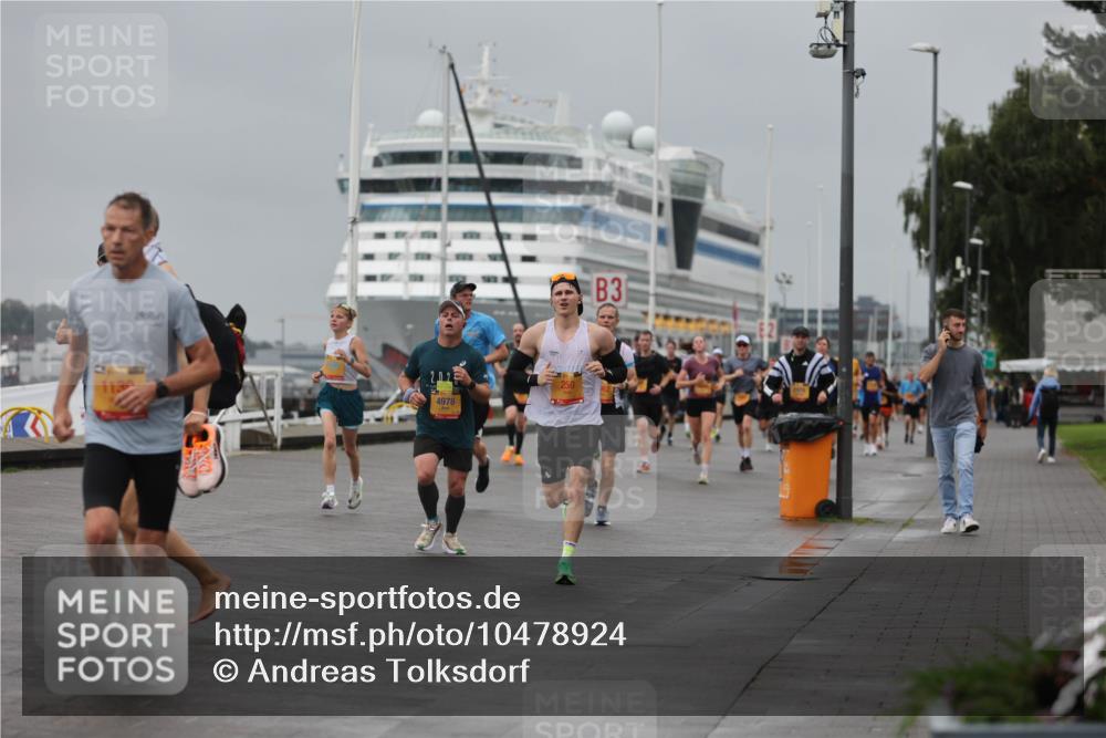 13.09.2026 - Kiel Lauf Andreas Tolksdorf http://msf.ph/oto/10478924 13.09.2026 11:52:15 Kiellinie 2, 023, 4978, 3 meine-sportfotos.de
