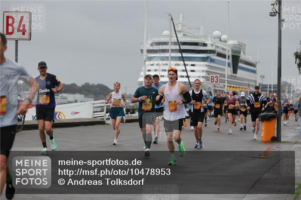 13.09.2026 - Kiel Lauf Andreas Tolksdorf http://msf.ph/oto/10478953 13.09.2026 11:52:16 Kiellinie 4, 11328, 4978, 250, 3, 2974 meine-sportfotos.de