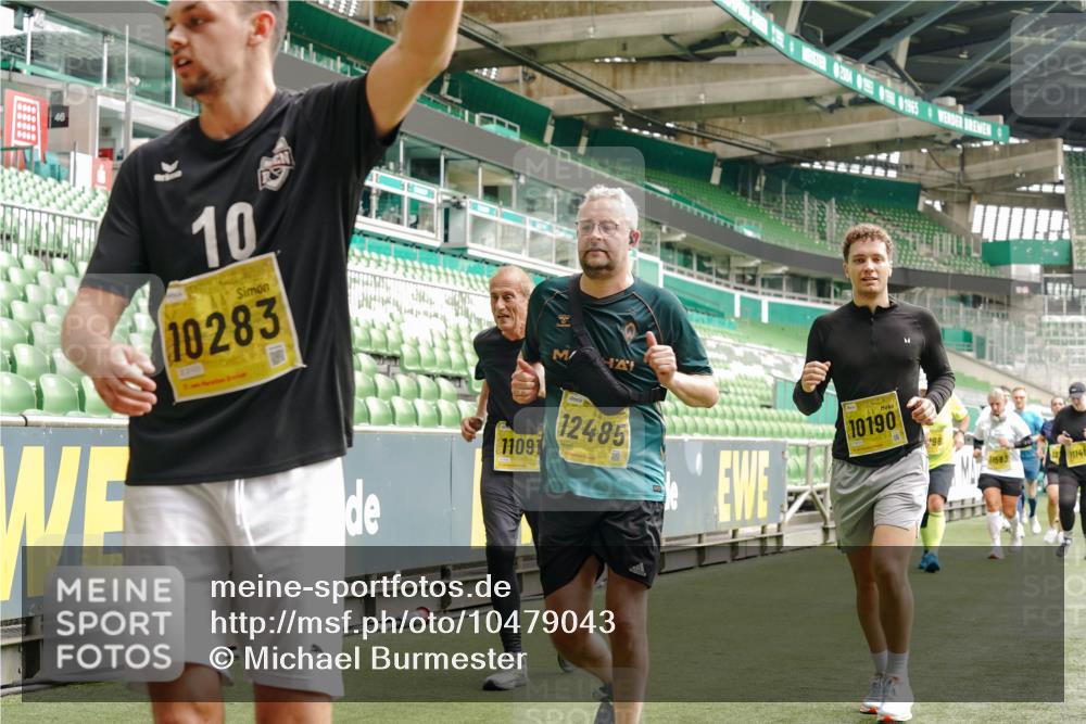 13.09.2026 - 21. swb-Marathon Bremen Michael Burmester http://msf.ph/oto/10479043 13.09.2026 10:40:50 Laufen im Stadion 10138, 10155, 10156, 10163, 10169, 10213, 10234, 10247, 10279, 10280, 10299, 10313, 10314, 10321, 10354, 10386, 10399, 10406, 10414, 10417, 10419, 10424, 10435, 10455, 10483, 10484, 10493, 10501, 10527, 10545, 10556, 10570, 10576, 10580, 10582, 10586, 10599, 10611, 10616, 10644, 10653, 10660, 10694, 10696, 10705, 10706, 10712, 10719, 10722, 10737, 10743, 10751, 10766, 10768, 10776, 10804, 10859, 11043, 11048 meine-sportfotos.de