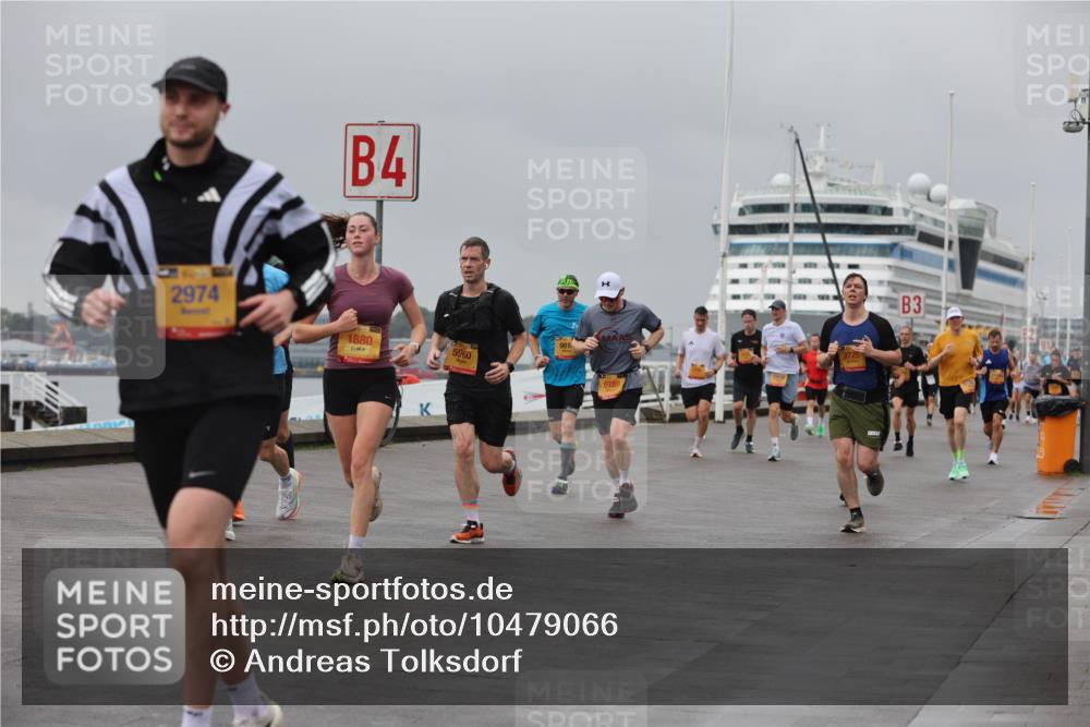 13.09.2026 - Kiel Lauf Andreas Tolksdorf http://msf.ph/oto/10479066 13.09.2026 11:52:26 Kiellinie 4, 2974, 1880, 3725, 9810, 5960, 6789, 3 meine-sportfotos.de