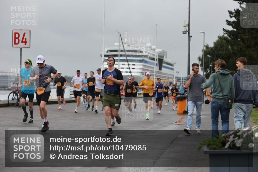 13.09.2026 - Kiel Lauf Andreas Tolksdorf http://msf.ph/oto/10479085 13.09.2026 11:52:27 Kiellinie 4, 9810, 6789, 3725 meine-sportfotos.de
