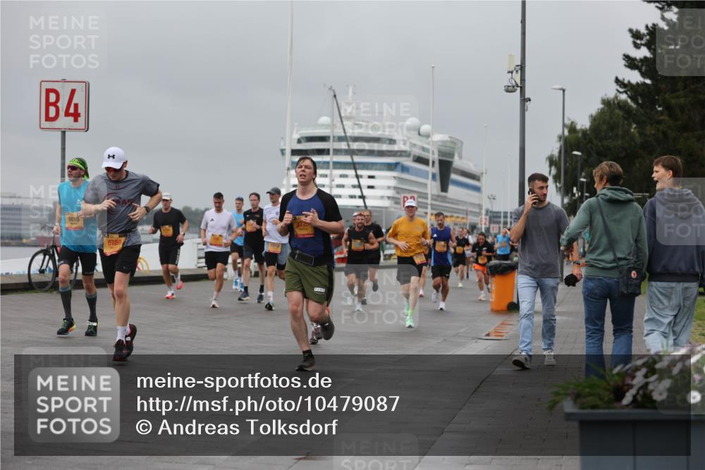 13.09.2026 - Kiel Lauf Andreas Tolksdorf http://msf.ph/oto/10479087 13.09.2026 11:52:27 Kiellinie 4, 9810, 6789, 3725 meine-sportfotos.de