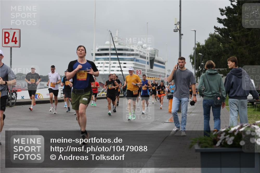 13.09.2026 - Kiel Lauf Andreas Tolksdorf http://msf.ph/oto/10479088 13.09.2026 11:52:28 Kiellinie 4, 3725, 3, 6150 meine-sportfotos.de