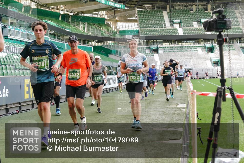 13.09.2026 - 21. swb-Marathon Bremen Michael Burmester http://msf.ph/oto/10479089 13.09.2026 13:18:23 Laufen im Stadion 311, 404, 449, 486, 546, 588, 732, 753, 837, 921, 1057, 1424, 1425, 1431, 1506, 1765, 1790, 1813, 1844, 1868, 2056, 2067, 2096, 2123, 2137, 2224, 2294, 2357, 2358, 2389, 2419, 2453, 2532, 2550, 2557, 2563, 2586, 2601, 2614, 2622, 2647, 2655, 2786, 2845, 2849, 2857, 2879, 2880, 2893, 2944, 2983, 2984, 2999, 3072, 3096, 3100, 3104, 3146, 3180, 3189, 3195, 3198, 3210, 3285, 3287, 3314, 3337, 3421, 3431, 3476, 3479, 3506, 3537, 3548, 3619, 3633, 3654, 3740, 3879, 4478 meine-sportfotos.de