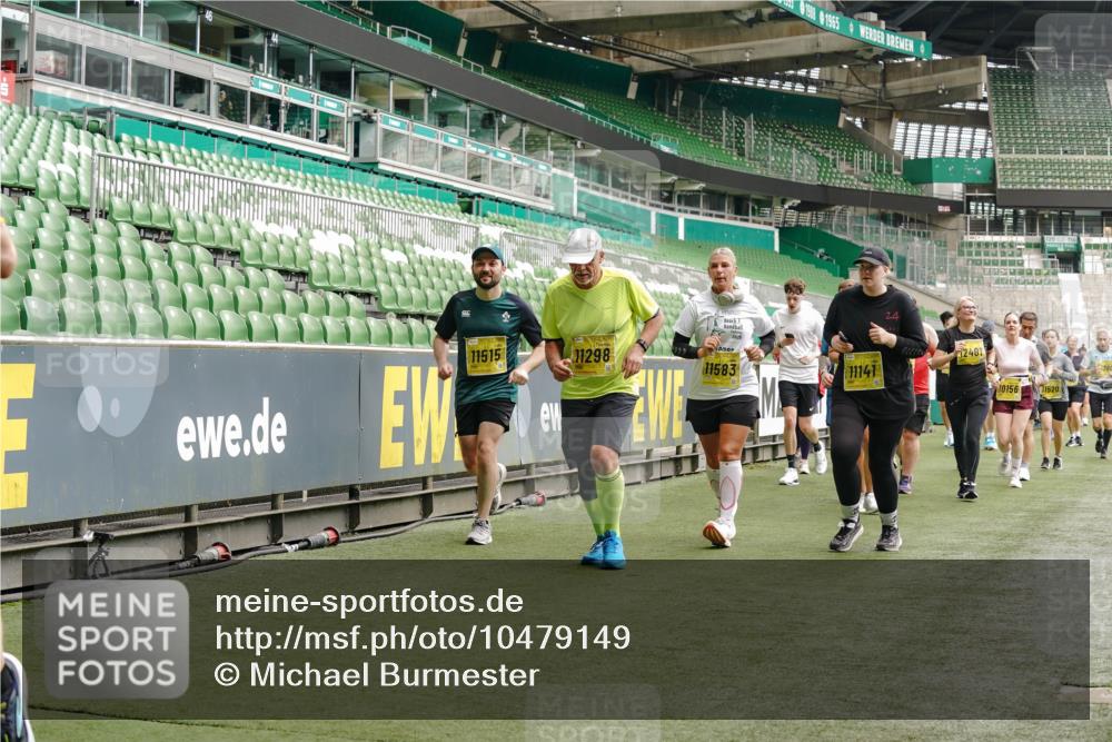 13.09.2026 - 21. swb-Marathon Bremen Michael Burmester http://msf.ph/oto/10479149 13.09.2026 10:40:54 Laufen im Stadion 10155, 10156, 10163, 10169, 10213, 10234, 10247, 10279, 10280, 10299, 10313, 10321, 10354, 10386, 10399, 10406, 10414, 10417, 10419, 10424, 10435, 10455, 10483, 10484, 10493, 10501, 10527, 10545, 10547, 10556, 10570, 10576, 10580, 10582, 10586, 10599, 10611, 10616, 10644, 10653, 10660, 10694, 10696, 10705, 10706, 10712, 10719, 10722, 10737, 10743, 10751, 10766, 10768, 10776, 10804, 10859, 11043, 11048 meine-sportfotos.de