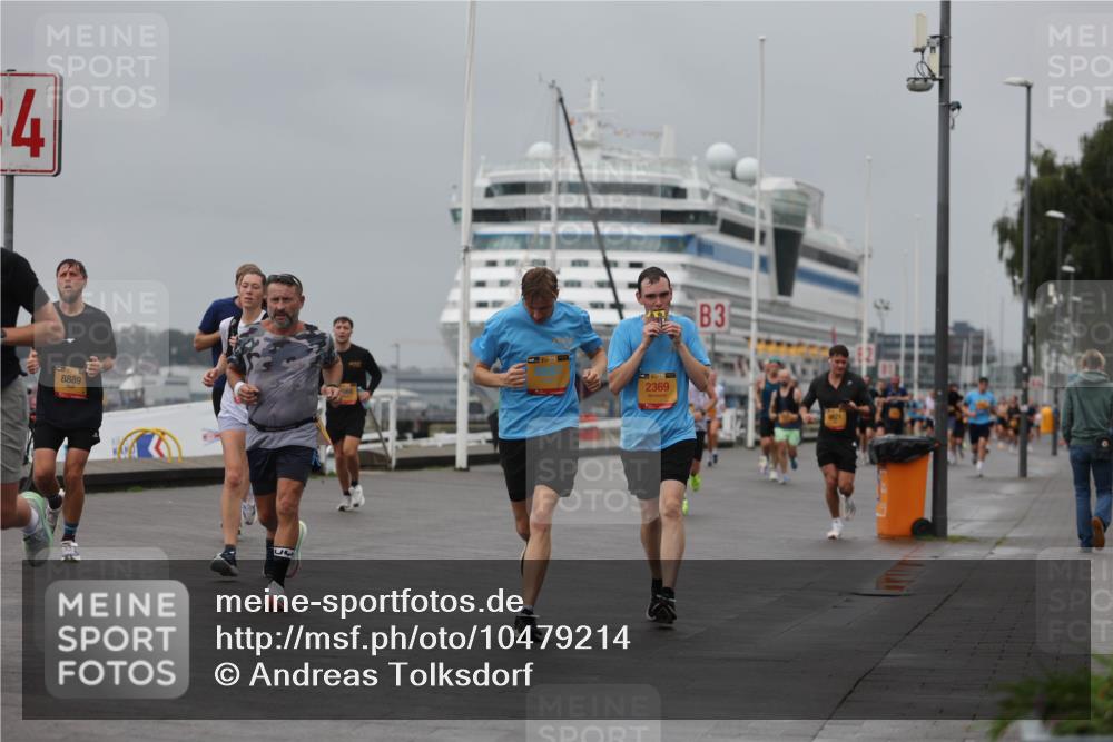 13.09.2026 - Kiel Lauf Andreas Tolksdorf http://msf.ph/oto/10479214 13.09.2026 11:52:42 Kiellinie 4, 8889, 2369, 3 meine-sportfotos.de