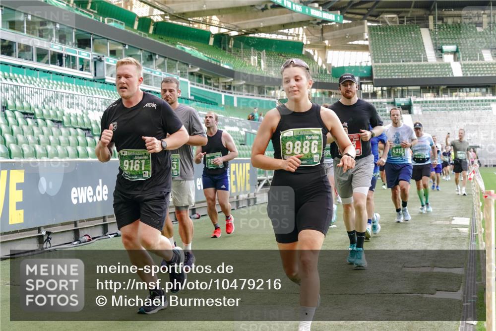 13.09.2026 - 21. swb-Marathon Bremen Michael Burmester http://msf.ph/oto/10479216 13.09.2026 13:18:28 Laufen im Stadion 311, 404, 486, 546, 588, 732, 753, 837, 921, 1057, 1424, 1425, 1431, 1506, 1765, 1790, 1813, 1844, 1868, 2056, 2067, 2096, 2123, 2137, 2224, 2294, 2357, 2358, 2389, 2419, 2453, 2532, 2550, 2557, 2563, 2586, 2601, 2614, 2622, 2647, 2655, 2786, 2843, 2845, 2849, 2857, 2879, 2880, 2893, 2944, 2983, 2984, 2999, 3031, 3046, 3072, 3096, 3100, 3104, 3146, 3180, 3189, 3195, 3198, 3210, 3285, 3287, 3314, 3337, 3421, 3431, 3476, 3479, 3537, 3548, 3619, 3633, 3654, 3740, 3879, 4478 meine-sportfotos.de
