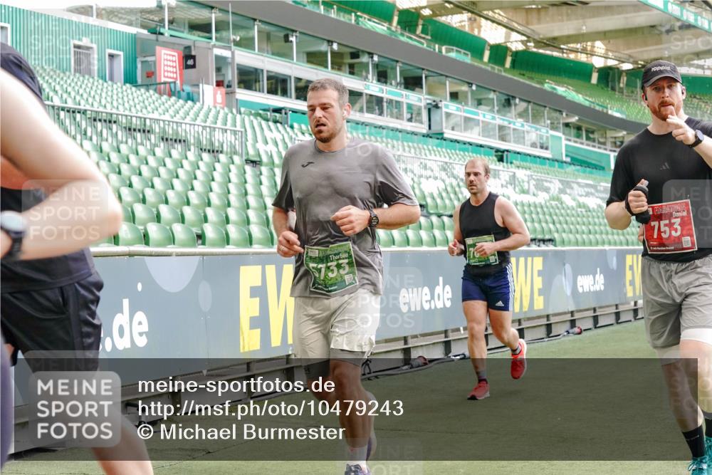 13.09.2026 - 21. swb-Marathon Bremen Michael Burmester http://msf.ph/oto/10479243 13.09.2026 13:18:29 Laufen im Stadion 311, 404, 486, 546, 588, 732, 753, 837, 921, 1057, 1424, 1425, 1431, 1506, 1765, 1790, 1813, 1844, 1868, 2056, 2067, 2096, 2123, 2137, 2224, 2294, 2357, 2358, 2389, 2419, 2453, 2532, 2550, 2557, 2563, 2586, 2601, 2614, 2622, 2647, 2655, 2786, 2843, 2845, 2849, 2857, 2879, 2880, 2893, 2944, 2983, 2984, 2999, 3031, 3046, 3072, 3096, 3100, 3104, 3146, 3180, 3189, 3195, 3198, 3210, 3285, 3287, 3314, 3337, 3421, 3431, 3476, 3479, 3537, 3548, 3619, 3633, 3654, 3740, 3879, 4478 meine-sportfotos.de