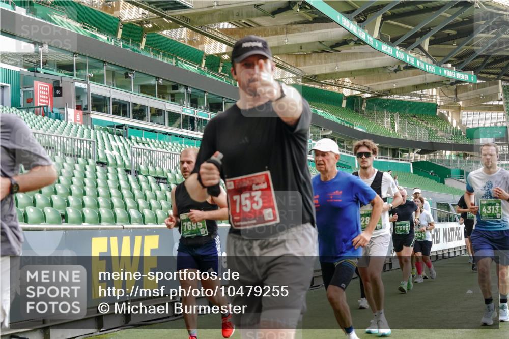 13.09.2026 - 21. swb-Marathon Bremen Michael Burmester http://msf.ph/oto/10479255 13.09.2026 13:18:30 Laufen im Stadion 311, 404, 486, 546, 588, 732, 753, 837, 921, 1424, 1425, 1431, 1506, 1765, 1790, 1844, 1868, 2056, 2067, 2096, 2123, 2137, 2224, 2294, 2357, 2358, 2389, 2419, 2453, 2532, 2557, 2563, 2586, 2601, 2614, 2622, 2647, 2655, 2786, 2843, 2845, 2849, 2857, 2879, 2880, 2893, 2944, 2983, 2984, 2999, 3031, 3046, 3072, 3096, 3100, 3104, 3146, 3180, 3189, 3195, 3198, 3210, 3285, 3287, 3314, 3337, 3421, 3431, 3476, 3537, 3548, 3619, 3633, 3654, 3740, 3879, 4478 meine-sportfotos.de