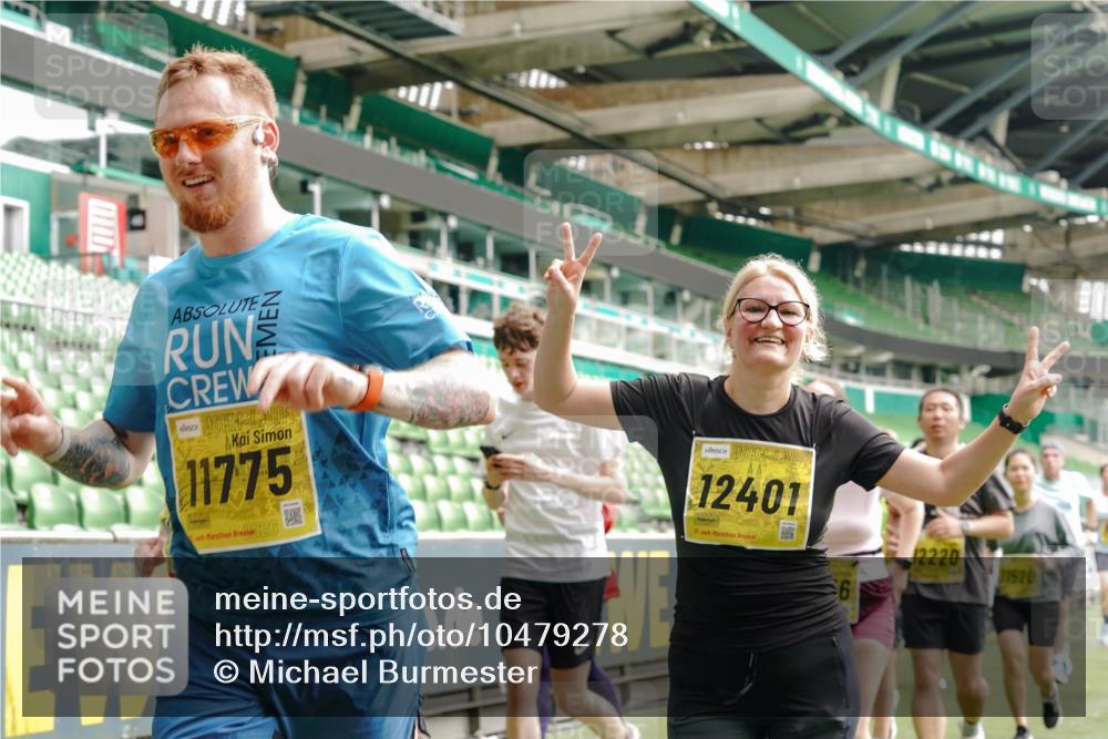 13.09.2026 - 21. swb-Marathon Bremen Michael Burmester http://msf.ph/oto/10479278 13.09.2026 10:41:00 Laufen im Stadion 10155, 10156, 10163, 10169, 10213, 10234, 10247, 10299, 10313, 10321, 10354, 10386, 10399, 10406, 10414, 10417, 10419, 10422, 10424, 10435, 10455, 10461, 10462, 10483, 10484, 10527, 10545, 10547, 10556, 10570, 10580, 10582, 10586, 10599, 10611, 10616, 10644, 10653, 10660, 10694, 10696, 10705, 10706, 10712, 10719, 10722, 10737, 10743, 10751, 10766, 10768, 10776, 10804, 10859, 10889, 11043, 11048 meine-sportfotos.de