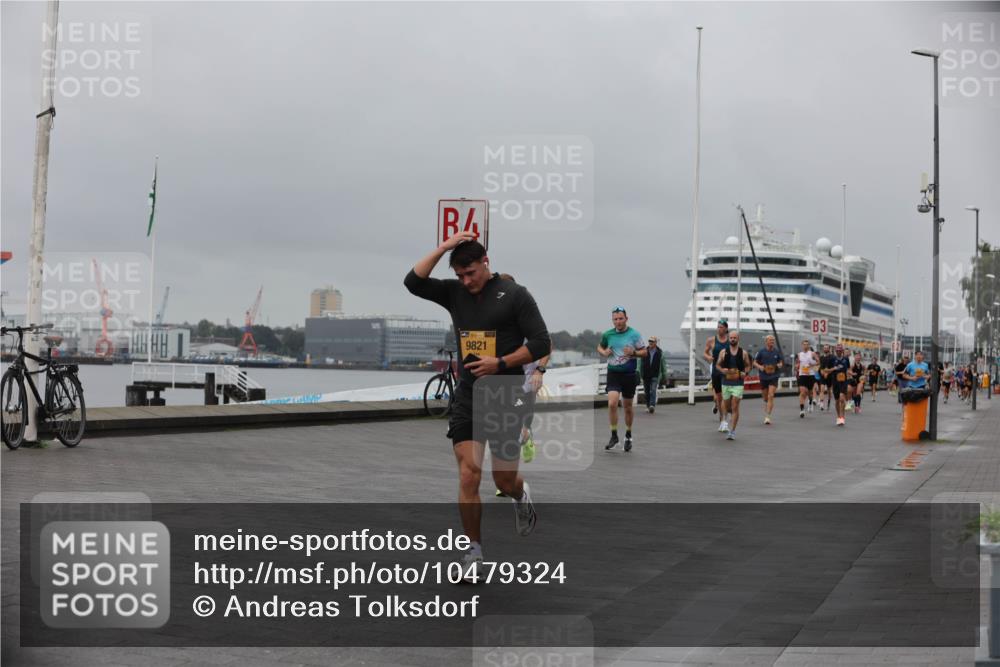 13.09.2026 - Kiel Lauf Andreas Tolksdorf http://msf.ph/oto/10479324 13.09.2026 11:52:50 Kiellinie 9821, 3 meine-sportfotos.de