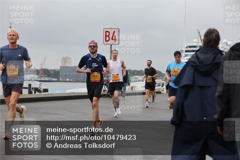 13.09.2026 - Kiel Lauf Andreas Tolksdorf http://msf.ph/oto/10479423 13.09.2026 11:53:00 Kiellinie 9308, 4, 1938, 11081, 6640, 943 meine-sportfotos.de