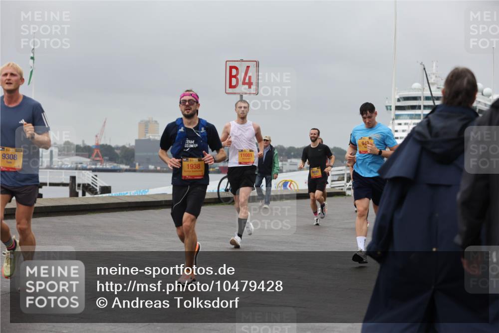 13.09.2026 - Kiel Lauf Andreas Tolksdorf http://msf.ph/oto/10479428 13.09.2026 11:53:00 Kiellinie 9308, 39, 1938, 4, 11081, 6640, 943 meine-sportfotos.de
