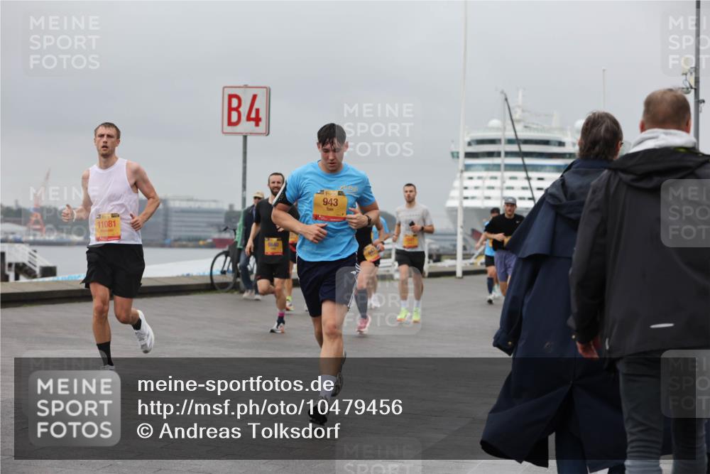 13.09.2026 - Kiel Lauf Andreas Tolksdorf http://msf.ph/oto/10479456 13.09.2026 11:53:01 Kiellinie 11081, 4, 6640, 39, 943 meine-sportfotos.de