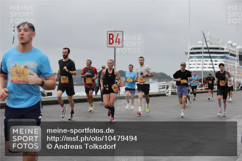 13.09.2026 - Kiel Lauf Andreas Tolksdorf http://msf.ph/oto/10479494 13.09.2026 11:53:03 Kiellinie 943, 4, 6640, 2841, 12611, 8361, 3 meine-sportfotos.de