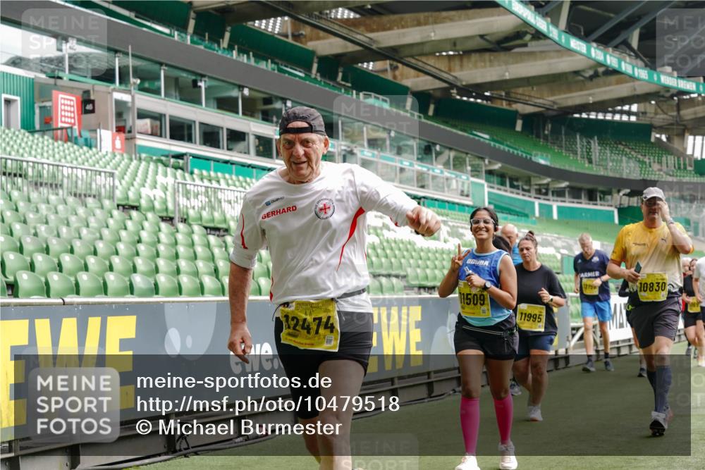 13.09.2026 - 21. swb-Marathon Bremen Michael Burmester http://msf.ph/oto/10479518 13.09.2026 10:41:09 Laufen im Stadion 10155, 10156, 10163, 10169, 10213, 10234, 10247, 10299, 10313, 10321, 10354, 10386, 10399, 10406, 10414, 10417, 10419, 10422, 10424, 10435, 10455, 10461, 10462, 10483, 10484, 10527, 10545, 10546, 10547, 10570, 10580, 10582, 10586, 10599, 10611, 10644, 10653, 10694, 10696, 10705, 10706, 10719, 10722, 10737, 10751, 10766, 10768, 10776, 10804, 10859, 10889, 10977, 11043, 11048 meine-sportfotos.de