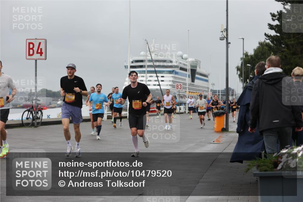 13.09.2026 - Kiel Lauf Andreas Tolksdorf http://msf.ph/oto/10479520 13.09.2026 11:53:04 Kiellinie 4, 2043, 8361, 3 meine-sportfotos.de