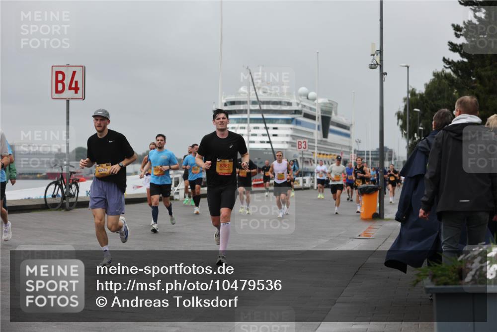 13.09.2026 - Kiel Lauf Andreas Tolksdorf http://msf.ph/oto/10479536 13.09.2026 11:53:05 Kiellinie 4, 2043, 8361, 3 meine-sportfotos.de