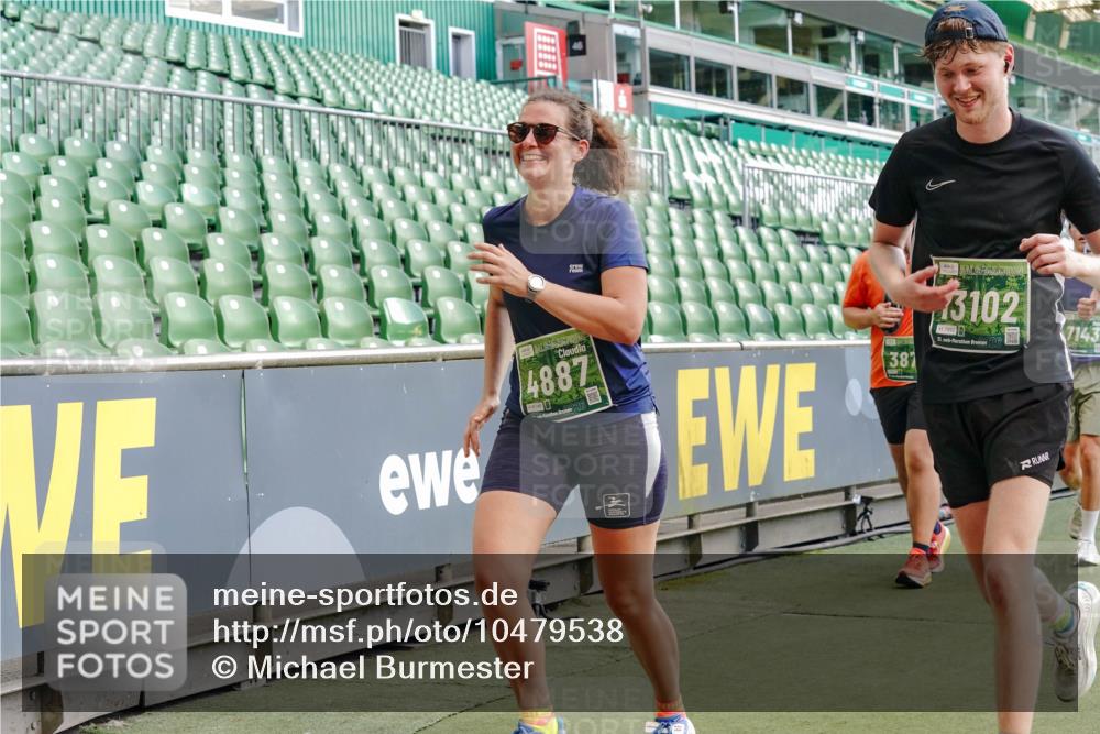 13.09.2026 - 21. swb-Marathon Bremen Michael Burmester http://msf.ph/oto/10479538 13.09.2026 13:18:44 Laufen im Stadion 311, 333, 404, 486, 512, 546, 732, 753, 837, 921, 938, 1424, 1425, 1431, 1506, 1765, 1790, 1844, 1868, 2056, 2096, 2123, 2137, 2224, 2240, 2294, 2315, 2357, 2358, 2389, 2419, 2453, 2557, 2563, 2601, 2614, 2622, 2647, 2689, 2703, 2786, 2843, 2845, 2849, 2857, 2879, 2880, 2893, 2944, 2983, 2984, 2999, 3031, 3046, 3072, 3096, 3100, 3146, 3180, 3189, 3198, 3210, 3285, 3287, 3337, 3421, 3431, 3476, 3537, 3548, 3619, 3633, 3654, 3740, 3879, 4478 meine-sportfotos.de