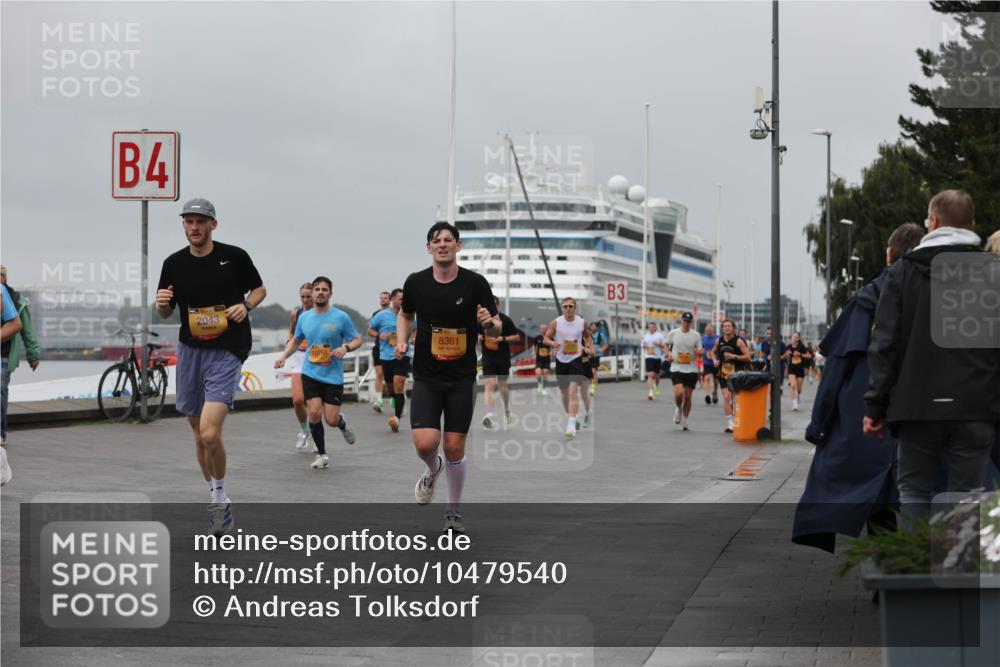 13.09.2026 - Kiel Lauf Andreas Tolksdorf http://msf.ph/oto/10479540 13.09.2026 11:53:05 Kiellinie 4, 2043, 107510, 8361, 3 meine-sportfotos.de