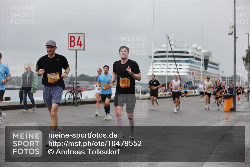 13.09.2026 - Kiel Lauf Andreas Tolksdorf http://msf.ph/oto/10479552 13.09.2026 11:53:06 Kiellinie 39, 2043, 4, 39, 8361, 3 meine-sportfotos.de