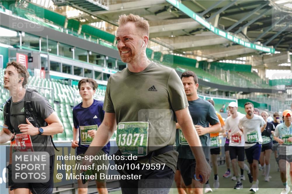 13.09.2026 - 21. swb-Marathon Bremen Michael Burmester http://msf.ph/oto/10479597 13.09.2026 13:18:46 Laufen im Stadion 311, 333, 404, 486, 512, 546, 732, 753, 837, 921, 938, 1424, 1425, 1431, 1506, 1765, 1790, 1844, 1868, 2056, 2096, 2123, 2137, 2224, 2240, 2294, 2315, 2357, 2358, 2389, 2419, 2453, 2557, 2563, 2601, 2614, 2622, 2647, 2689, 2703, 2786, 2843, 2845, 2849, 2857, 2879, 2880, 2893, 2944, 2983, 2984, 2999, 3031, 3046, 3072, 3096, 3100, 3146, 3180, 3189, 3198, 3210, 3285, 3287, 3337, 3421, 3431, 3476, 3537, 3548, 3619, 3633, 3654, 3740, 3879, 4478 meine-sportfotos.de
