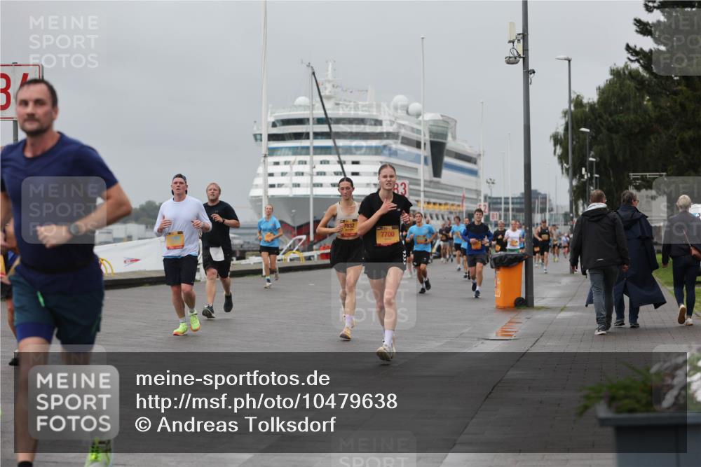 13.09.2026 - Kiel Lauf Andreas Tolksdorf http://msf.ph/oto/10479638 13.09.2026 11:53:18 Kiellinie 7832, 83, 7700 meine-sportfotos.de