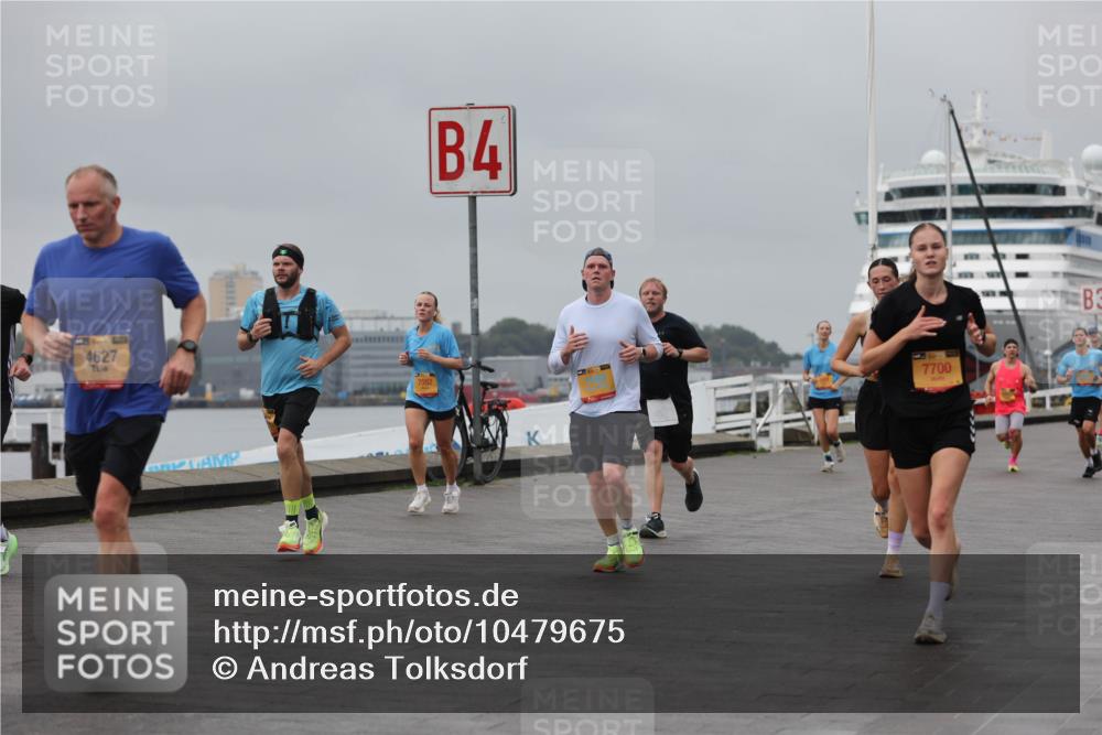 13.09.2026 - Kiel Lauf Andreas Tolksdorf http://msf.ph/oto/10479675 13.09.2026 11:53:19 Kiellinie 4627, 7592, 4, 7700, 3 meine-sportfotos.de