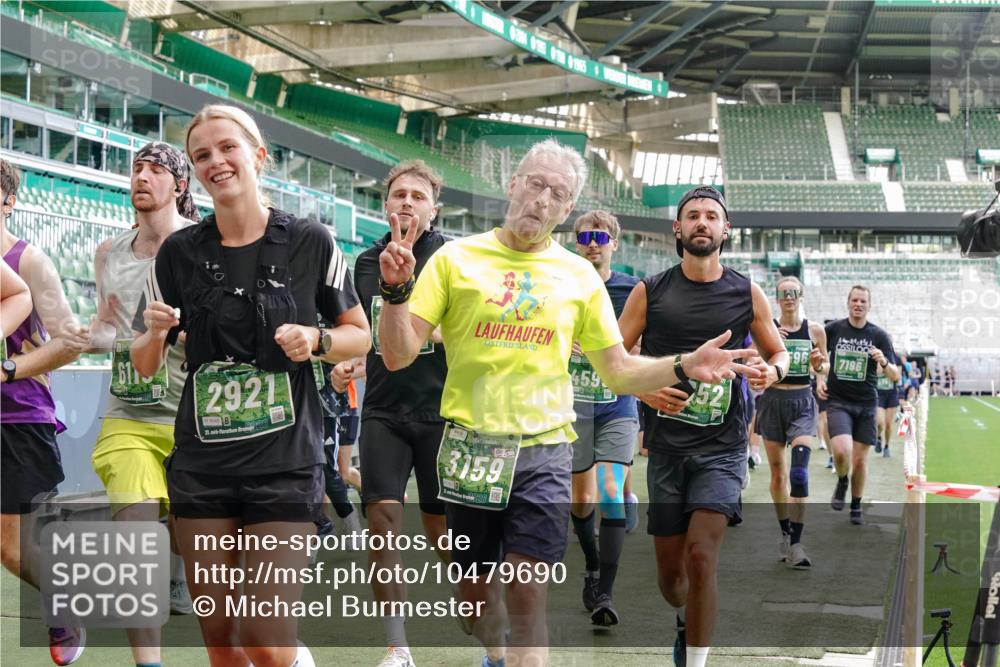 13.09.2026 - 21. swb-Marathon Bremen Michael Burmester http://msf.ph/oto/10479690 13.09.2026 13:18:50 Laufen im Stadion 311, 333, 404, 486, 512, 546, 732, 753, 837, 921, 938, 1156, 1424, 1425, 1431, 1506, 1765, 1790, 1844, 1868, 2056, 2123, 2137, 2224, 2240, 2294, 2315, 2357, 2358, 2419, 2453, 2557, 2563, 2601, 2614, 2622, 2647, 2689, 2702, 2703, 2722, 2786, 2843, 2845, 2849, 2857, 2879, 2880, 2893, 2944, 2983, 2984, 2999, 3031, 3046, 3072, 3096, 3100, 3146, 3180, 3189, 3198, 3210, 3285, 3287, 3337, 3421, 3431, 3476, 3537, 3548, 3619, 3633, 3654, 3740, 3879, 4478 meine-sportfotos.de