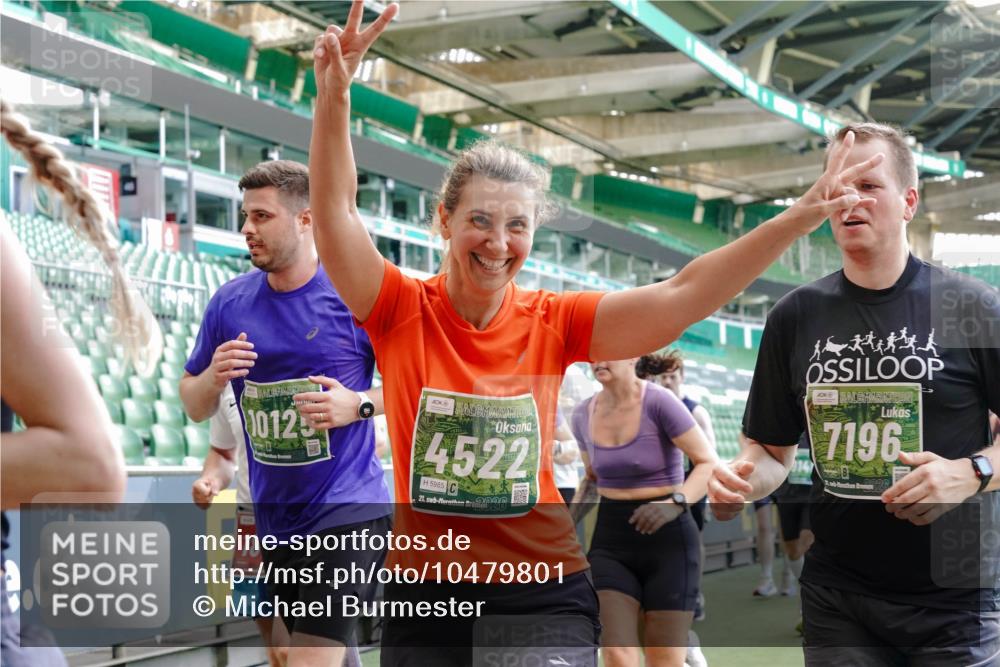 13.09.2026 - 21. swb-Marathon Bremen Michael Burmester http://msf.ph/oto/10479801 13.09.2026 13:18:54 Laufen im Stadion 311, 333, 404, 486, 512, 546, 732, 753, 837, 921, 938, 1156, 1424, 1425, 1431, 1506, 1765, 1790, 1844, 1868, 2056, 2123, 2137, 2224, 2240, 2294, 2315, 2357, 2358, 2419, 2453, 2557, 2563, 2601, 2614, 2622, 2626, 2647, 2689, 2702, 2703, 2722, 2786, 2843, 2845, 2849, 2857, 2879, 2880, 2893, 2944, 2983, 2999, 3031, 3046, 3072, 3096, 3100, 3116, 3146, 3180, 3189, 3198, 3210, 3263, 3285, 3287, 3337, 3421, 3431, 3476, 3537, 3548, 3619, 3633, 3654, 3740, 3879, 4478 meine-sportfotos.de