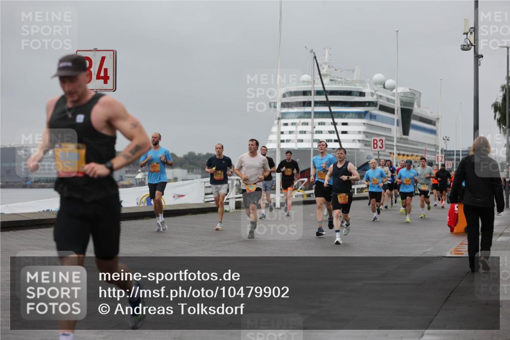 13.09.2026 - Kiel Lauf Andreas Tolksdorf http://msf.ph/oto/10479902 13.09.2026 11:53:38 Kiellinie 34, 8461, 4162, 3, 1 meine-sportfotos.de