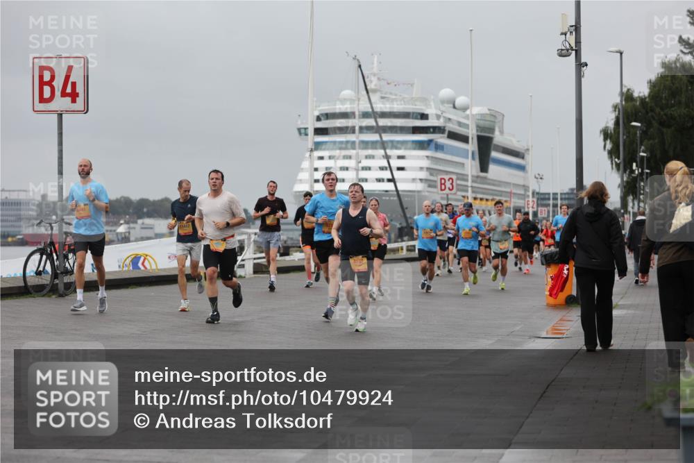 13.09.2026 - Kiel Lauf Andreas Tolksdorf http://msf.ph/oto/10479924 13.09.2026 11:53:39 Kiellinie 4, 8461, 11447, 4162, 3 meine-sportfotos.de