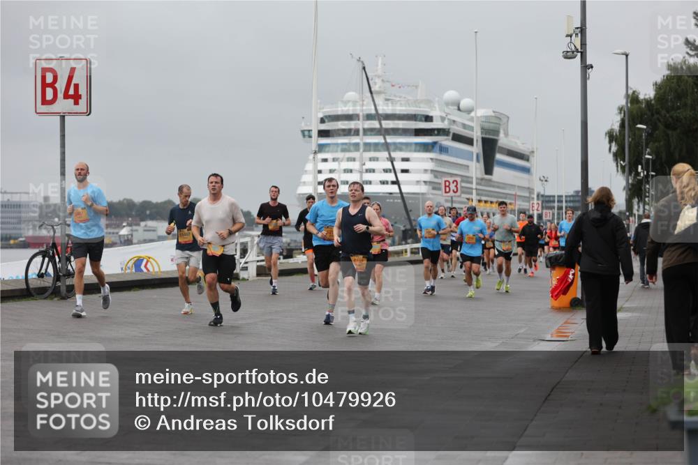 13.09.2026 - Kiel Lauf Andreas Tolksdorf http://msf.ph/oto/10479926 13.09.2026 11:53:39 Kiellinie 4, 11447, 4162, 3 meine-sportfotos.de