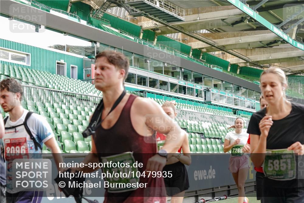 13.09.2026 - 21. swb-Marathon Bremen Michael Burmester http://msf.ph/oto/10479935 13.09.2026 13:18:59 Laufen im Stadion 311, 333, 404, 486, 512, 546, 732, 753, 837, 921, 938, 1156, 1431, 1506, 1765, 1844, 1868, 2056, 2123, 2137, 2224, 2240, 2294, 2315, 2357, 2358, 2453, 2557, 2563, 2601, 2614, 2622, 2626, 2647, 2689, 2702, 2703, 2722, 2786, 2843, 2845, 2849, 2857, 2879, 2880, 2893, 2944, 2983, 2999, 3031, 3046, 3072, 3096, 3100, 3116, 3146, 3180, 3189, 3198, 3210, 3243, 3263, 3285, 3287, 3315, 3337, 3421, 3476, 3537, 3548, 3619, 3633, 3654, 3740, 3879, 4478 meine-sportfotos.de