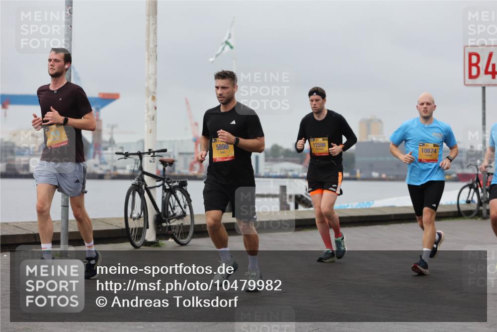 13.09.2026 - Kiel Lauf Andreas Tolksdorf http://msf.ph/oto/10479982 13.09.2026 11:53:48 Kiellinie 5898, 12598, 10874, 4 meine-sportfotos.de