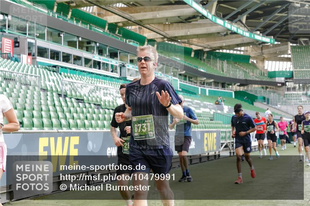 13.09.2026 - 21. swb-Marathon Bremen Michael Burmester http://msf.ph/oto/10479991 13.09.2026 13:19:02 Laufen im Stadion 311, 333, 404, 486, 512, 546, 732, 753, 837, 921, 938, 1156, 1431, 1506, 1765, 1844, 1868, 1916, 2056, 2123, 2137, 2224, 2240, 2294, 2315, 2357, 2358, 2453, 2557, 2563, 2601, 2614, 2622, 2626, 2647, 2689, 2702, 2703, 2722, 2786, 2843, 2845, 2849, 2857, 2879, 2880, 2893, 2944, 2983, 2999, 3031, 3046, 3072, 3096, 3100, 3116, 3146, 3189, 3198, 3210, 3243, 3263, 3285, 3287, 3315, 3337, 3421, 3476, 3537, 3548, 3619, 3633, 3654, 3740, 3879, 4478 meine-sportfotos.de