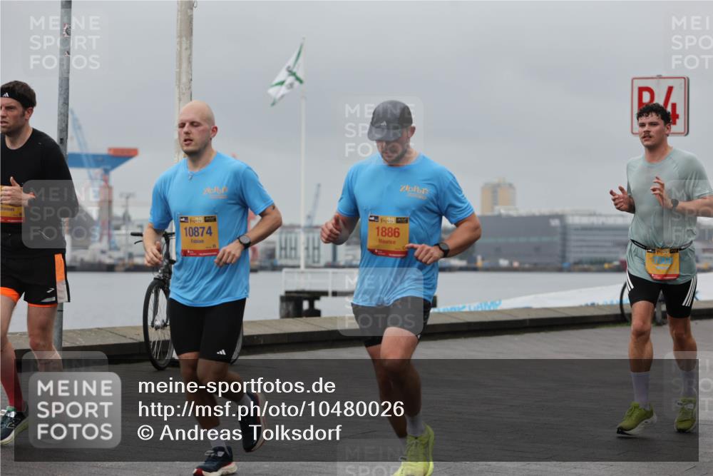 13.09.2026 - Kiel Lauf Andreas Tolksdorf http://msf.ph/oto/10480026 13.09.2026 11:53:50 Kiellinie 11, 38, 10874, 1886 meine-sportfotos.de