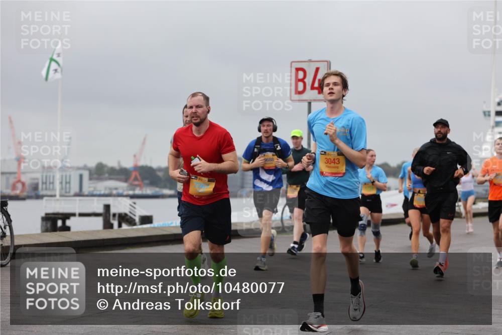 13.09.2026 - Kiel Lauf Andreas Tolksdorf http://msf.ph/oto/10480077 13.09.2026 11:53:52 Kiellinie 5, 38, 4, 9688, 38, 3043 meine-sportfotos.de
